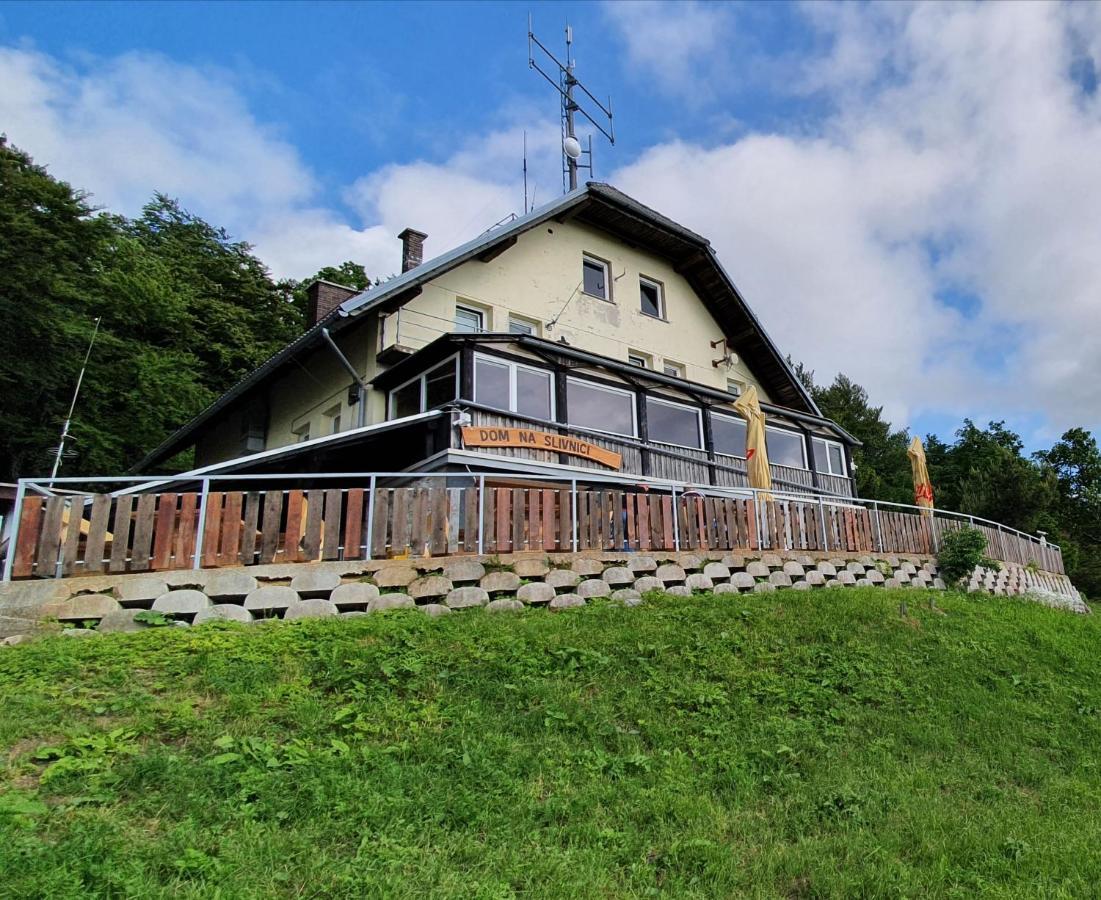Bed and Breakfast Dom Na Slivnici Cerknica Esterno foto
